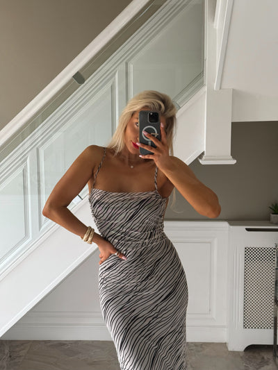 the Zoya Dress