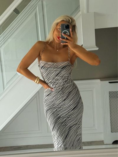 the Zoya Dress